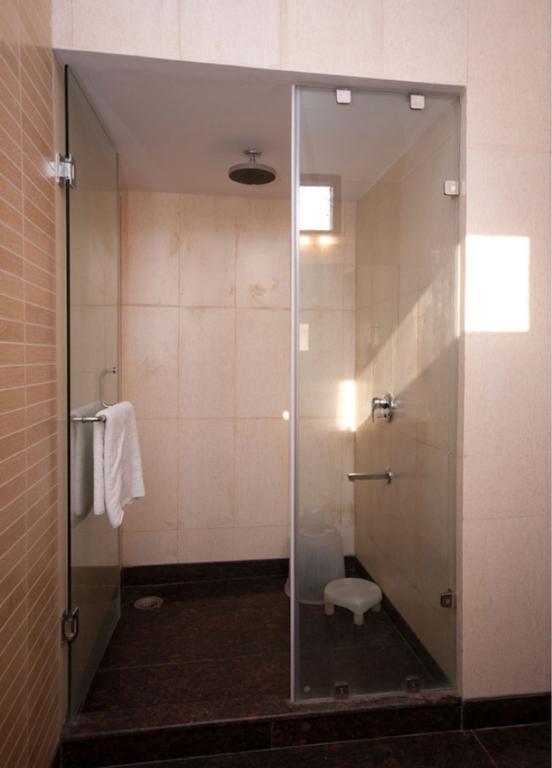 Black Mango Resort Kala Amb Экстерьер фото
