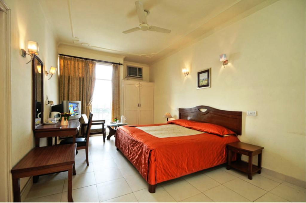 Black Mango Resort Kala Amb Номер фото